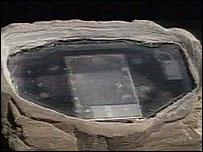 İçine verici yerleştirildiği öne sürülen taş