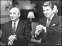 Michail Gorbačov a Ronald Reagan
