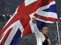 MarK Foster yn arwain tîm Prydain Seremoni Agoriadol