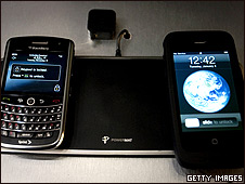 Cargador de teléfonos móviles PowerMat en el Congreso Mundial de Telefonía Celular de Barcelona