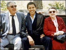 Obama cùng ông bà ngoại