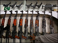اسلحه فروشی در پاکستان