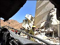 Escombros do hotel Hilton, em Taba