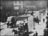 Leeds Bridge as filmed by Louis Le Prince in 1888