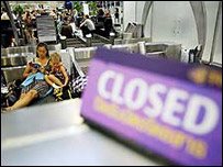 Khách du lịch bị mắc kẹt tại Bangkok