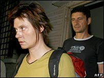 Jornalistas Maria Agnes Peleran e Marc Garmirian deixam prisão no Chade