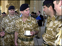 Princ Charles v Basře