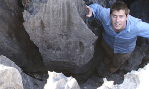 Dr Iain Stewart in Earth – The Biography