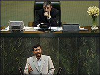 محمود احمدی نژاد و غلامعلی حداد عادل در مجلس