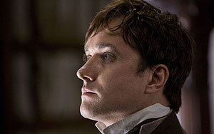 Matthew Macfadyen as Arthur Clennam