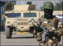 Soldado iraquiano em Bagdá