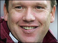 Barnsley manager Simon Davey