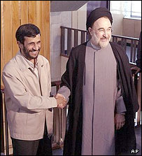 محمود احمدی نژاد و محمد خاتمی