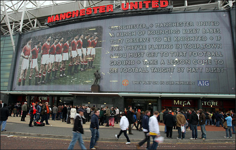 Giant Munich mural at Old Trafford [Getty Images]