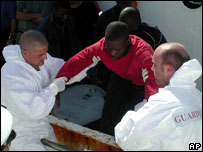 Yakalanan kaçak göçmenler