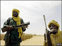 ebeldes do grupo Movimento da Justiça e da Igualdade