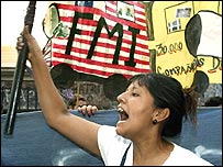 Argentina protesta contra o FMI