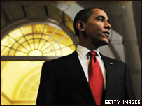 O presidente dos Estados Unidos, Barack Obama, fala com repórteres no Capitólio (Getty Images)