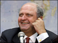 Cựu giám đốc WTO Mike Moore