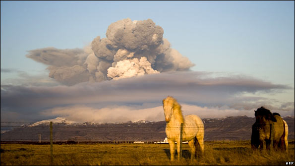 Volcano erupts in Iceland's Eyjafjallajokull 