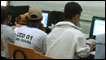 Adolescentes acessam a internet em escola de Brasília (Arquivo/Abr)