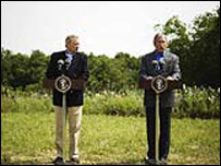 ولسمشر بوش او ښاغلى شيفر په ټگزاس کې