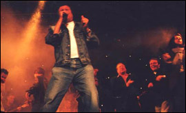 Chris Robins at his rocking best! 