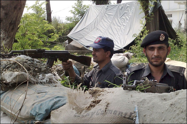  سوات میں کشیدگی، لوگوں کی نقل مکانی