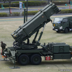 日本東京防衛省大院內自衛隊部署愛國者三型攔截導彈（10/4/2013）