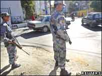 سربازان ارتش در کاتماندو