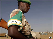 Darfur'da görev yapan Afrika Birliği askeri