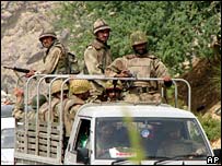 Pakistan askerleri