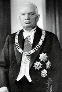 Константін Пятс