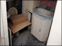 伦敦富人区切尔西的破旧单元房