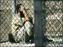 خلیج گوانتانامو کے قیدی(فائل فوٹو)