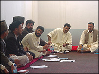 جلسه نمايندگان مجلس سنا با بزرگان شهر مزارشريف