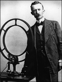 Nathan Stubblefield e seu telefone móvel (Pogue Library, Murray State Library)