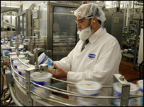 طرز تهيه و نگهداری ماست 