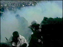 صحنه ای از انفجار انتحاری عليه عبدالرشيد دوستم 