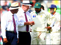 अंपायर और इंज़माम