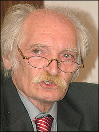 دولت آبادی (عکس از جاهد)