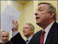 Thượng nghị sĩ Dick Durbin với dự luật