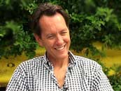 Richard E Grant