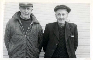 Iain Fionnlagh MacLeòid is Dòmhnall Moireasdan