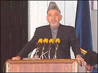 آقای کرزی گفت: لويه جرگه به جهانيان نشان داد که مردم افغانستان، منطق پذير، آزاد و دموکرات هستند