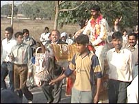 प्रचार करते जगवीर सिंह