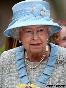 Queen Elizabeth II (April 2009)