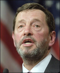 O ministro do Interior, David Blankett