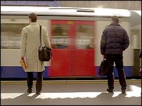 Výbuch v metru by byl ničivější než na železnici