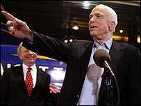 Hai Thượng nghị sĩ Joseph Lieberman và John McCain 